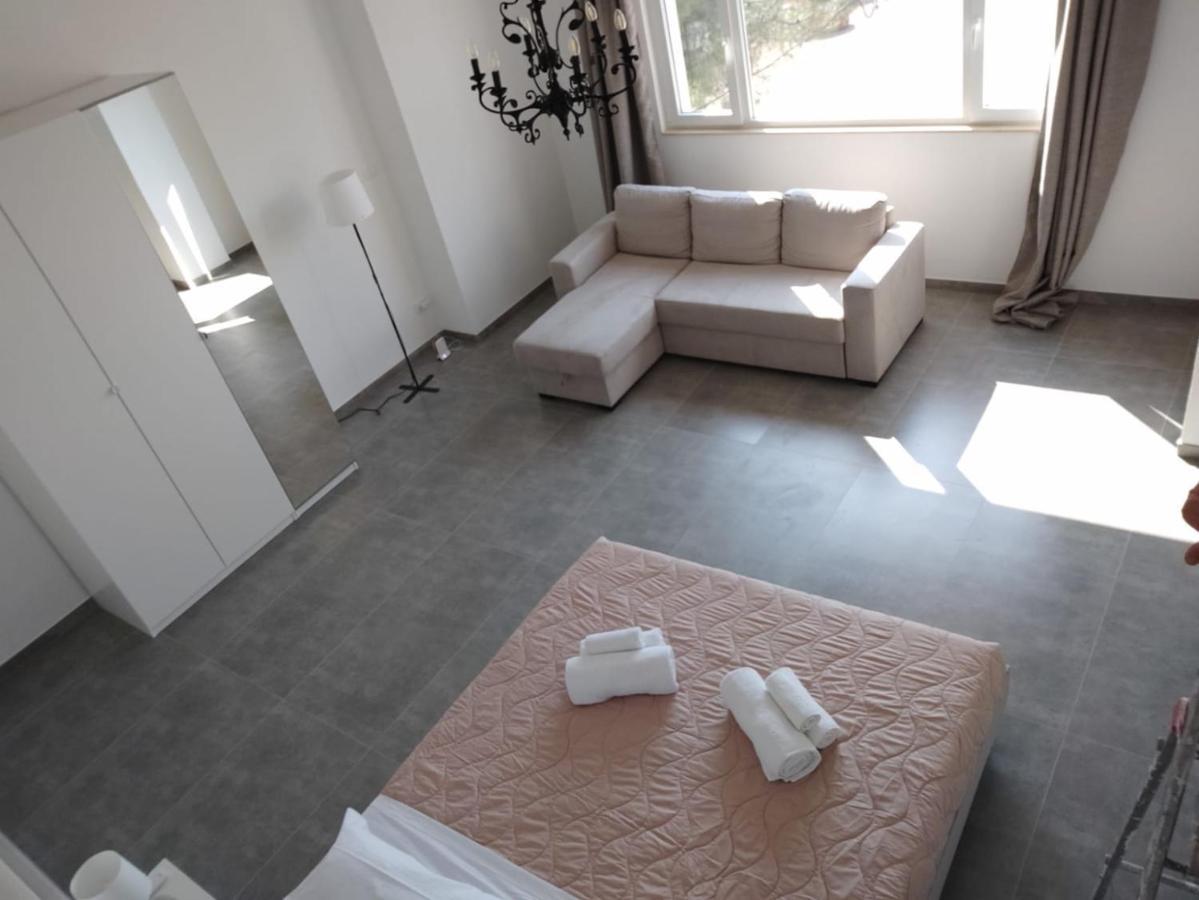 Silver House Монополи Екстериор снимка